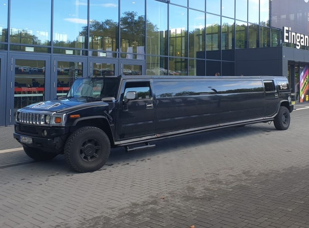 Limousine mieten Köln_Hummer Limousine schwarz