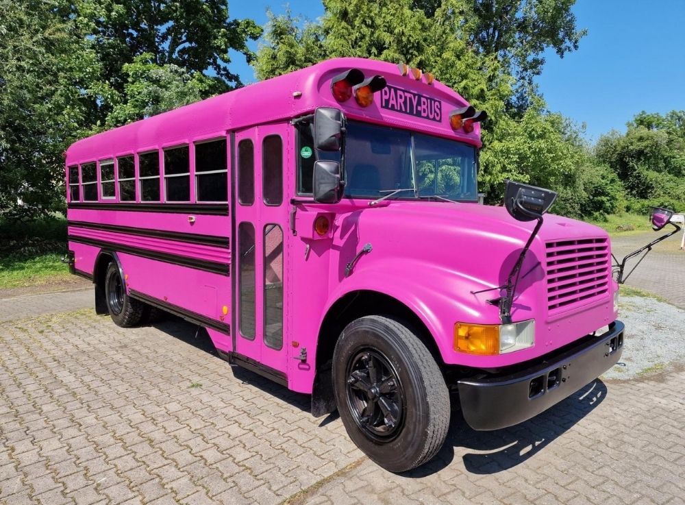 Limousine mieten Köln_Partybus Pink